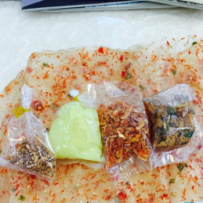 Bánh tráng tỏi Tây Ninh